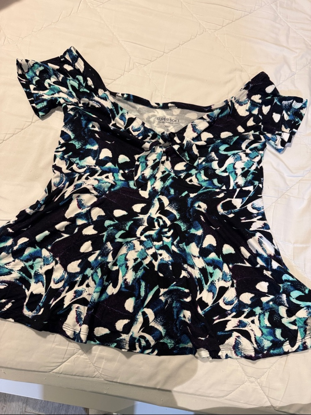 Torrid Black Teal White Abstract Print Short Sleeve baby doll top